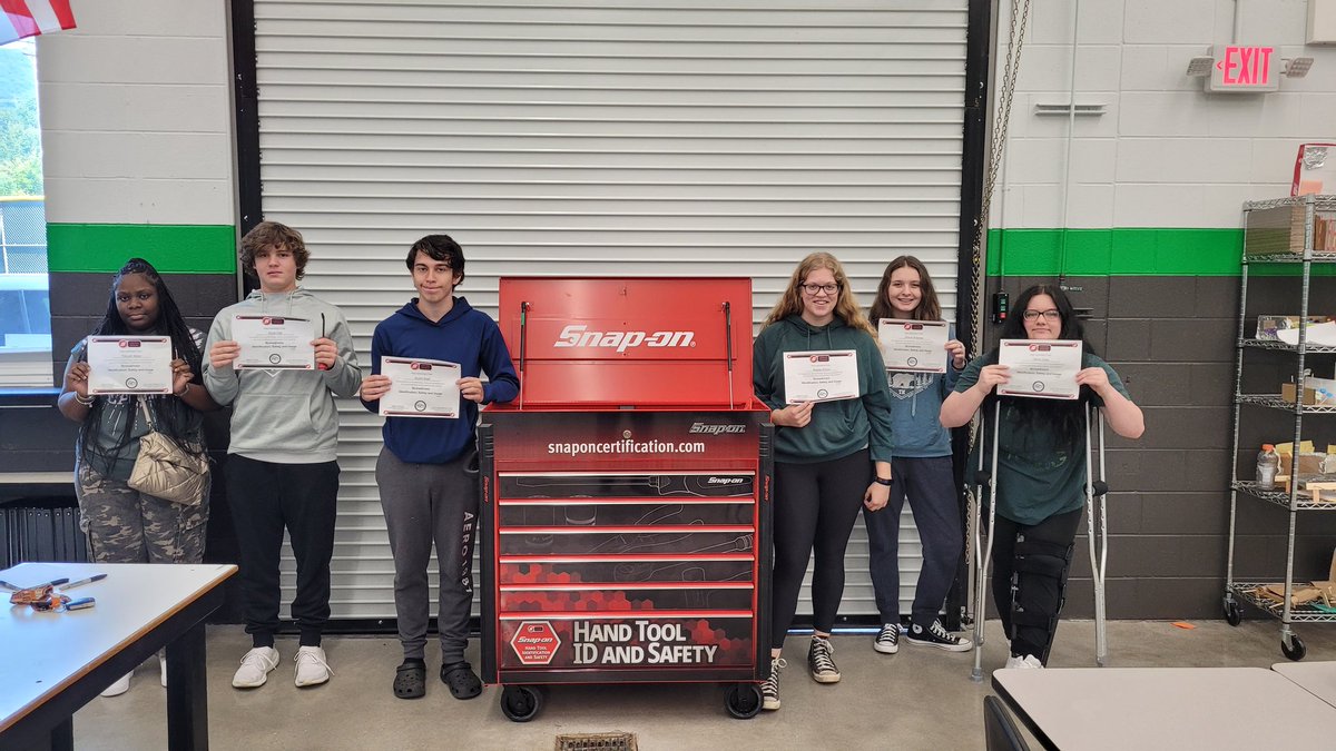 NIABT First of 6 NC3 handtool certifications of the Year.<a href="/LVHSJackets/">Lookout Valley MHS</a> <a href="/NovonixBattery/">NOVONIX</a> <a href="/NC3skills/">NC3skills</a>