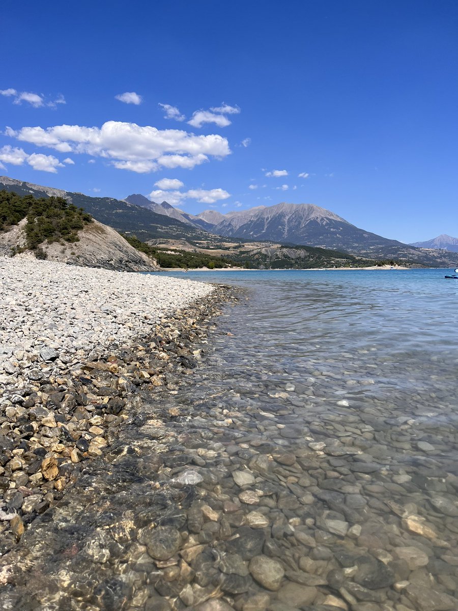 On n’est pas bien là ? 🏔️☀️🏊🏼‍♀️