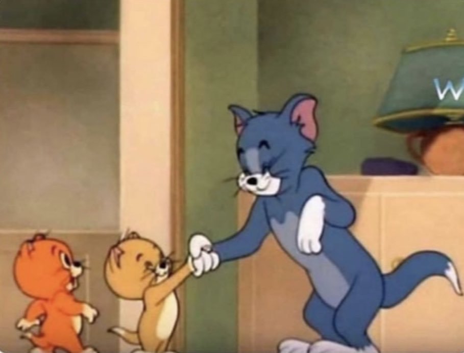 consultingcmdy's tweet image. Me welcoming the 2 interns who will be staffed on my project and billed to the client as full-time experts