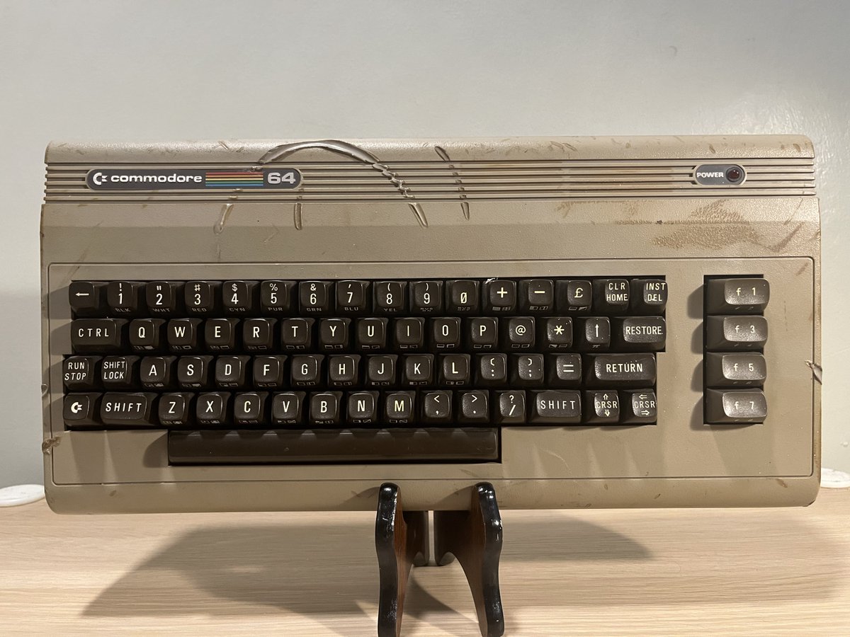 Cheese06909689's tweet photo. Finally got my hands on a Commodore 64 after years of searching locally, so much for the best selling computer ever made https://t.co/sjuNdwq9oB