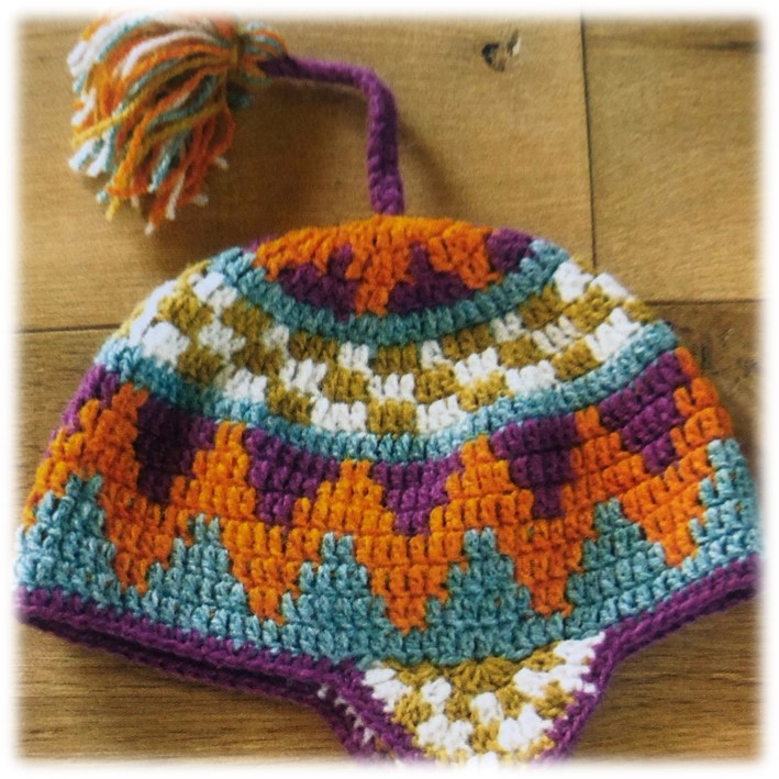 DDCrochetDesign's tweet photo. Crochet Inca Ear Flaps Hat Pattern 😊 Intarsia technique is used to create a colourful design, and the ear flaps are sure to keep your ears warm on cold days #MHHSBD #Crochet #Intarsia #Autumn #UKMakers #colourwork #hat #giftideas #craftbizparty #wip https://t.co/sJx1DuedRU https://t.co/aDItabP3fX