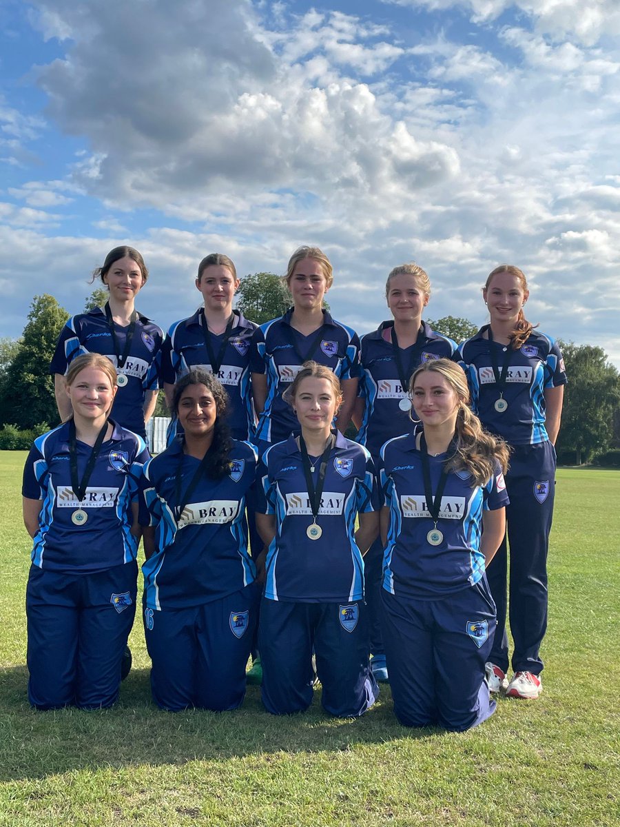 Congratulations to the U15 girls teams who competed in the league finals at our SJCC Girls Cricket Showcase Week recently. 
🏆 @DulwichCC were victorious, with @CricketChobham CC runners up 👏👏👏