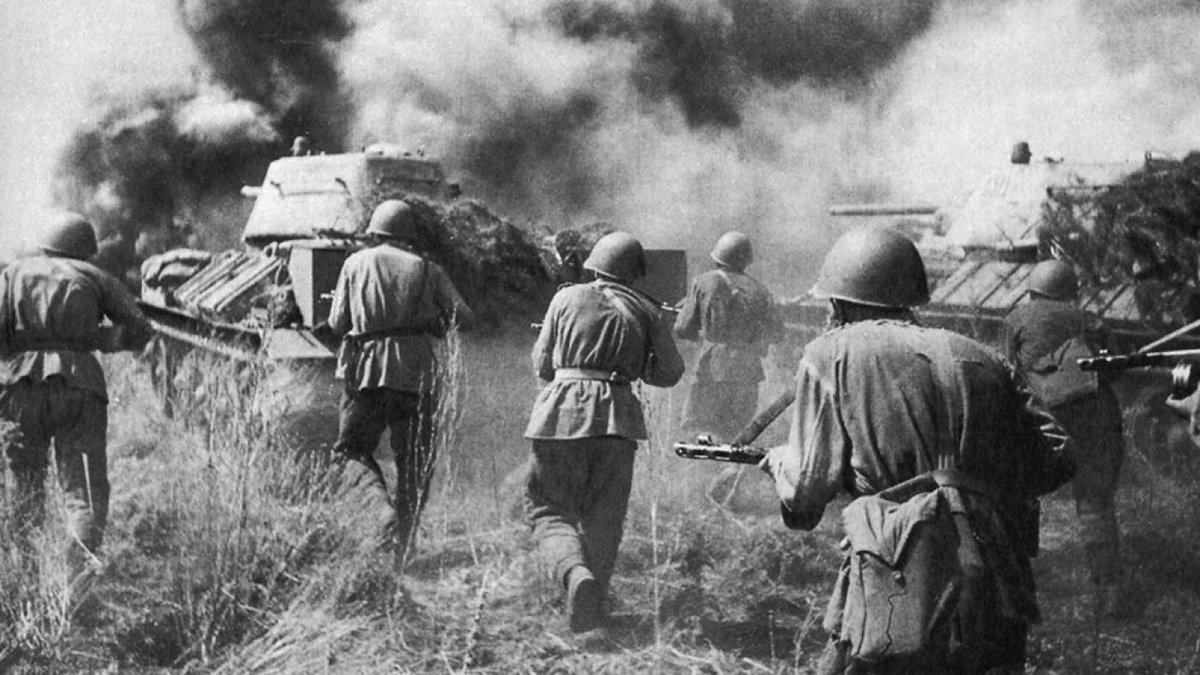 Was the Battle of Kursk really the largest tank battle in history? To find out & to mark 80 years since the end of this pivotal battle, I invited the always brilliant @James1940 back on to Warfare. Listen wherever you get your podcasts or via this link: podfollow.com/the-world-wars…