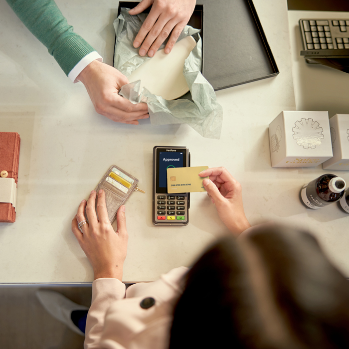 DTPaymentNews's tweet photo. Adyen Launches Pay By Link Through a Partnership With Teamwork Commerce - Digital Transactions https://t.co/UqZ8cx2g2V #Adyen #paybylink #TeamworkCommerce #URLs #checkoutpage @Adyen @TWCommerce https://t.co/XoPxm3d1G0