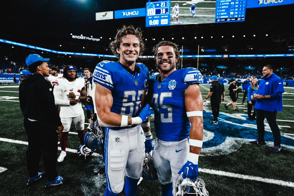 Spoke with <a href="/ccota_/">Chase Cota</a> and <a href="/BradyBreeze/">Brady Breeze</a> (the cousin duo!!) postgame about their time here in Detroit together 🤝 ➡️ youtu.be/9qv7I1Hks-U