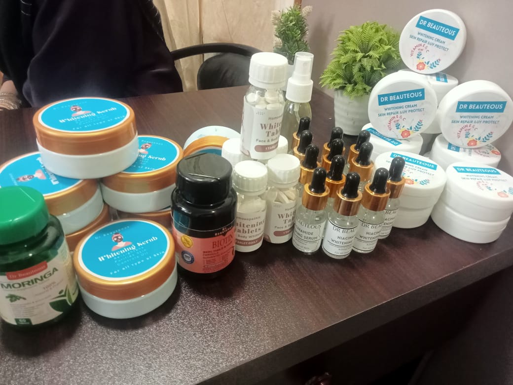 Dr_maryum95's tweet image. #readytodispatch #drbeauteous #whiteningscrub #biotion #whiteningcream #whiteningserum #whiteningtablets
#healthandbeautyservice #fatreducebooster #fatburner #allinoneweightlosssolution
#dmforconsultation #ordernow
#BabarAzam