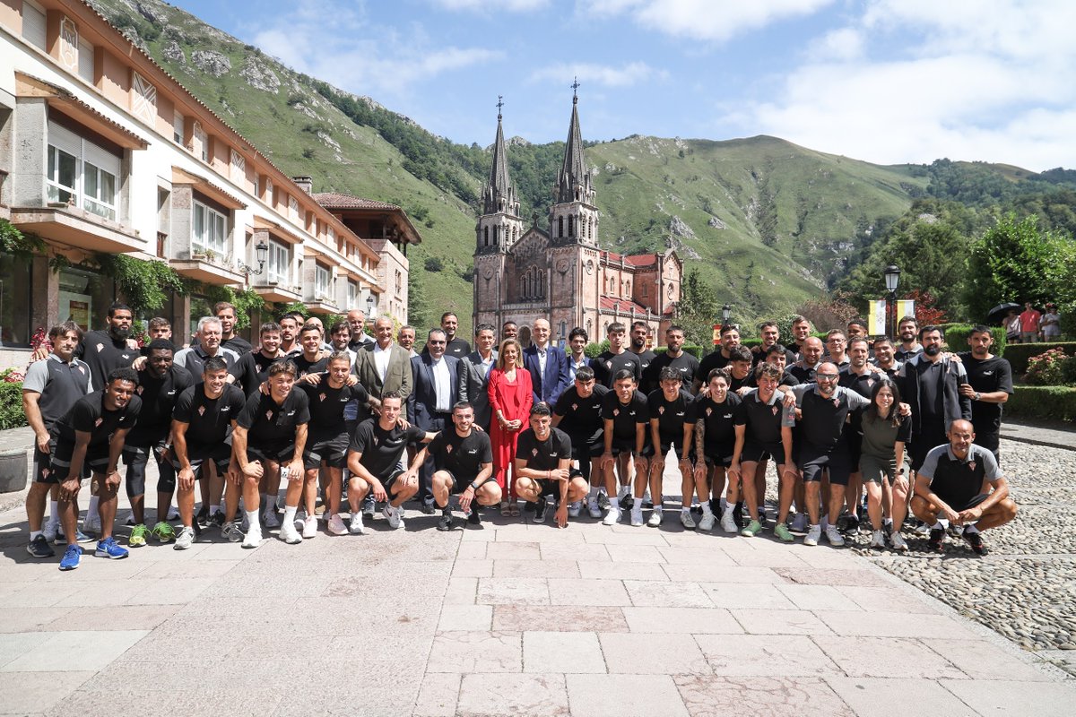 ⛪️ Nuestra visita al Santuario de Covadonga. 

#RealSporting