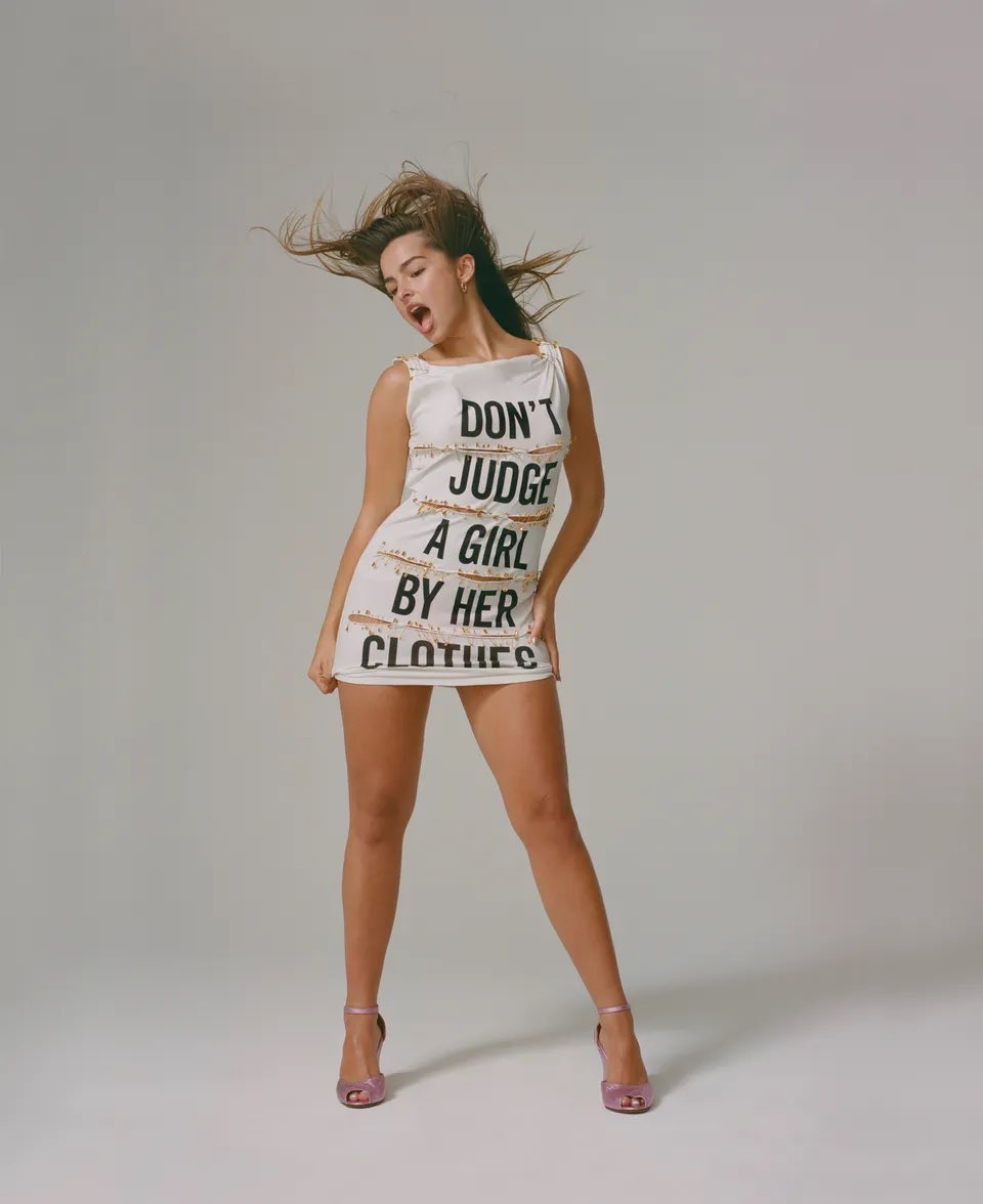 90sadds's tweet photo. not addison herself and devon lee carlson being the stylist for this! iconic https://t.co/hvplvQE1Be