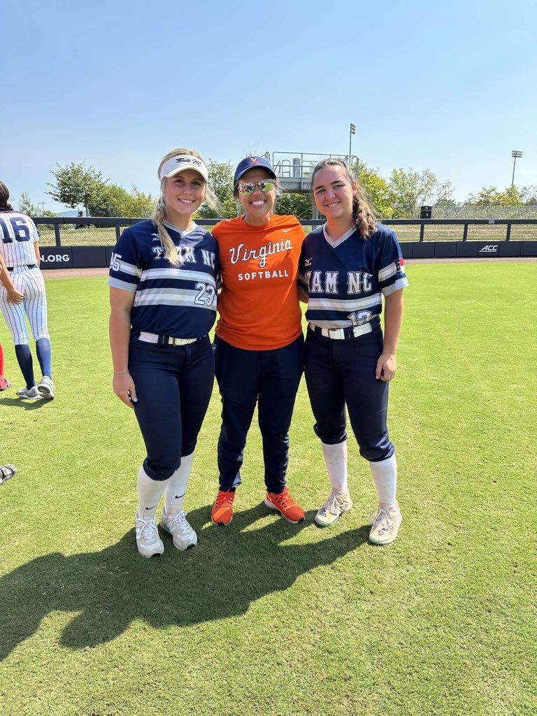 Another great weekend <a href="/UVASoftball/">Virginia Softball</a> camp with <a href="/e_andrews2025/">Elizabeth Andrews</a> !! Thank you <a href="/Coach_Jo4444/">Joanna Hardin</a> @catch42softball <a href="/JamieAllred24/">Jamie Allred</a> <a href="/CoachTylka/">Jeff Tylka</a> for the great feedback, I can’t wait to be back!! @TeamNCBaylog16U <a href="/TeamNCSoftball/">Team North Carolina Softball</a>