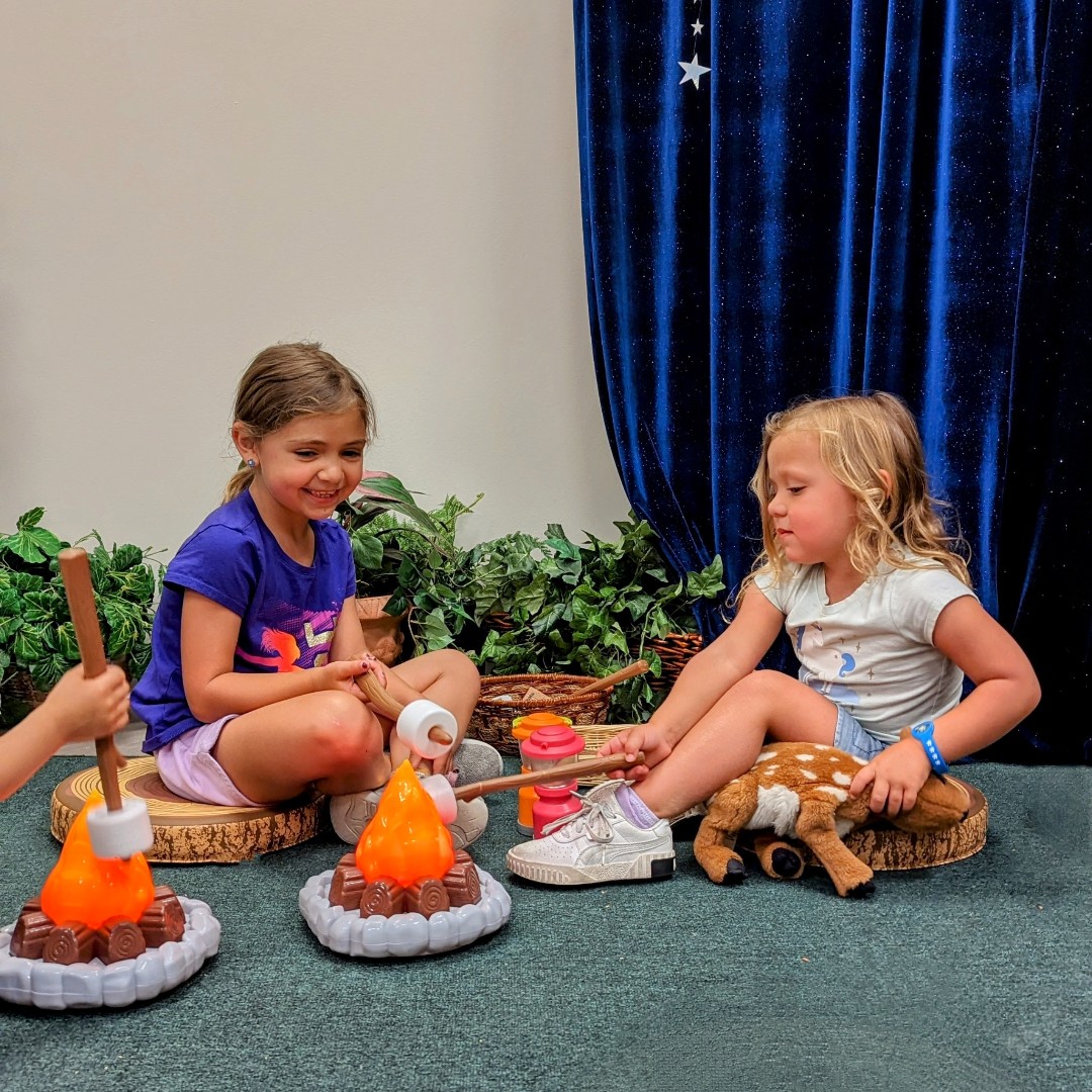 museumofplay's tweet photo. This week at Camp Sago Mini, learn about plants and the animals that live among us, then create your own mini farmer’s market.
#SagoMini #Nature #Play #Learn https://t.co/RB9Q4ezyKK