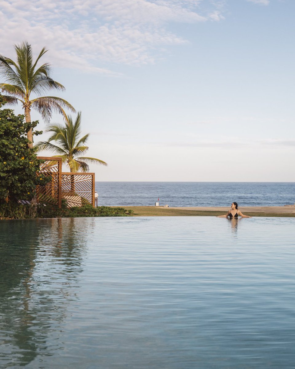 Let the tropical views and salty breeze captivate your senses at #ConradPuntadeMita 🌊

📸 jlinhh #ConradPartner
hil.tn/y8enpi