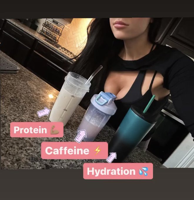Just girl tings 😂🤍 https://t.co/QfcJJWbO6O<a href="/tag/godzillaminusone"class="tags"><span>#godzillaminusone</span></a>
