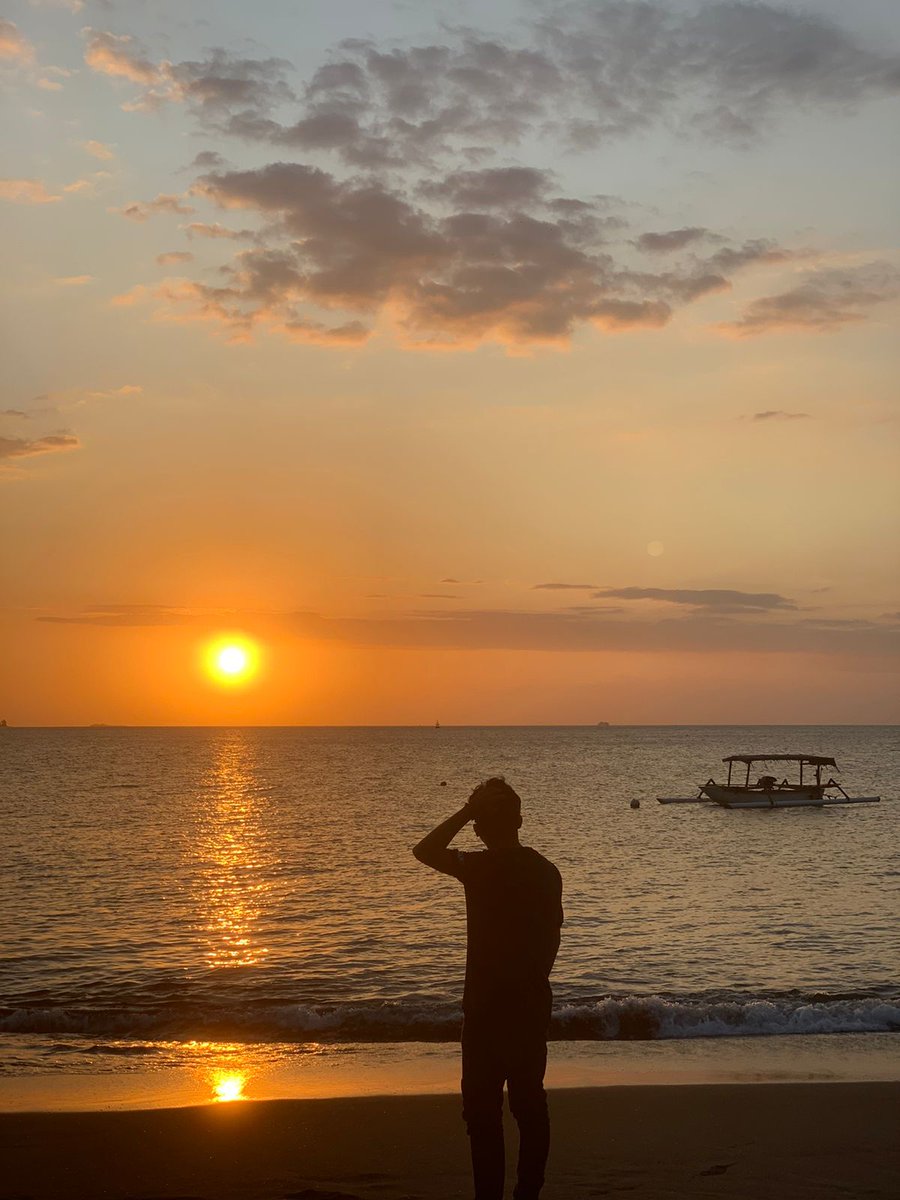 u3wi_'s tweet photo. Sunsetz
📍Emare beach https://t.co/gVLygTDjmY