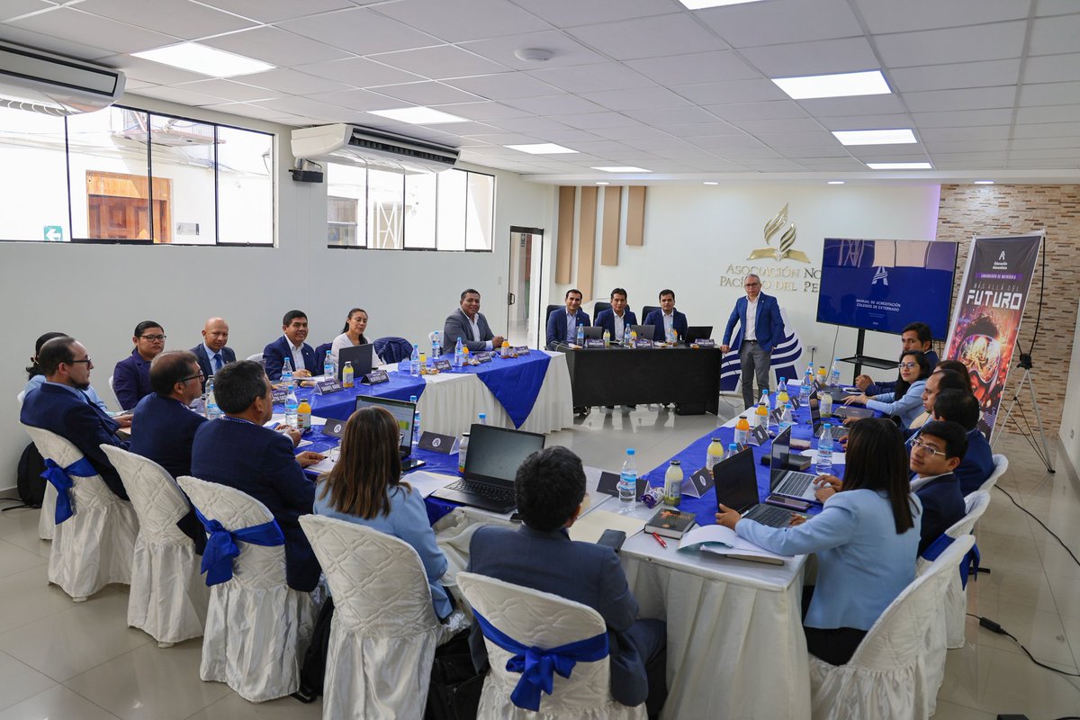 AdventistasANoP's tweet photo. 🔰 Se desarrolla la Evaluación AAA 2023 de la #EducaciónAdventistaUPN para los 5 colegios de la #ASEANoP 💙 con el fin tener y brindar una educación de calidad a los alumnos. 🎉 #MásQueEnseñanza https://t.co/y9uuRB52L8