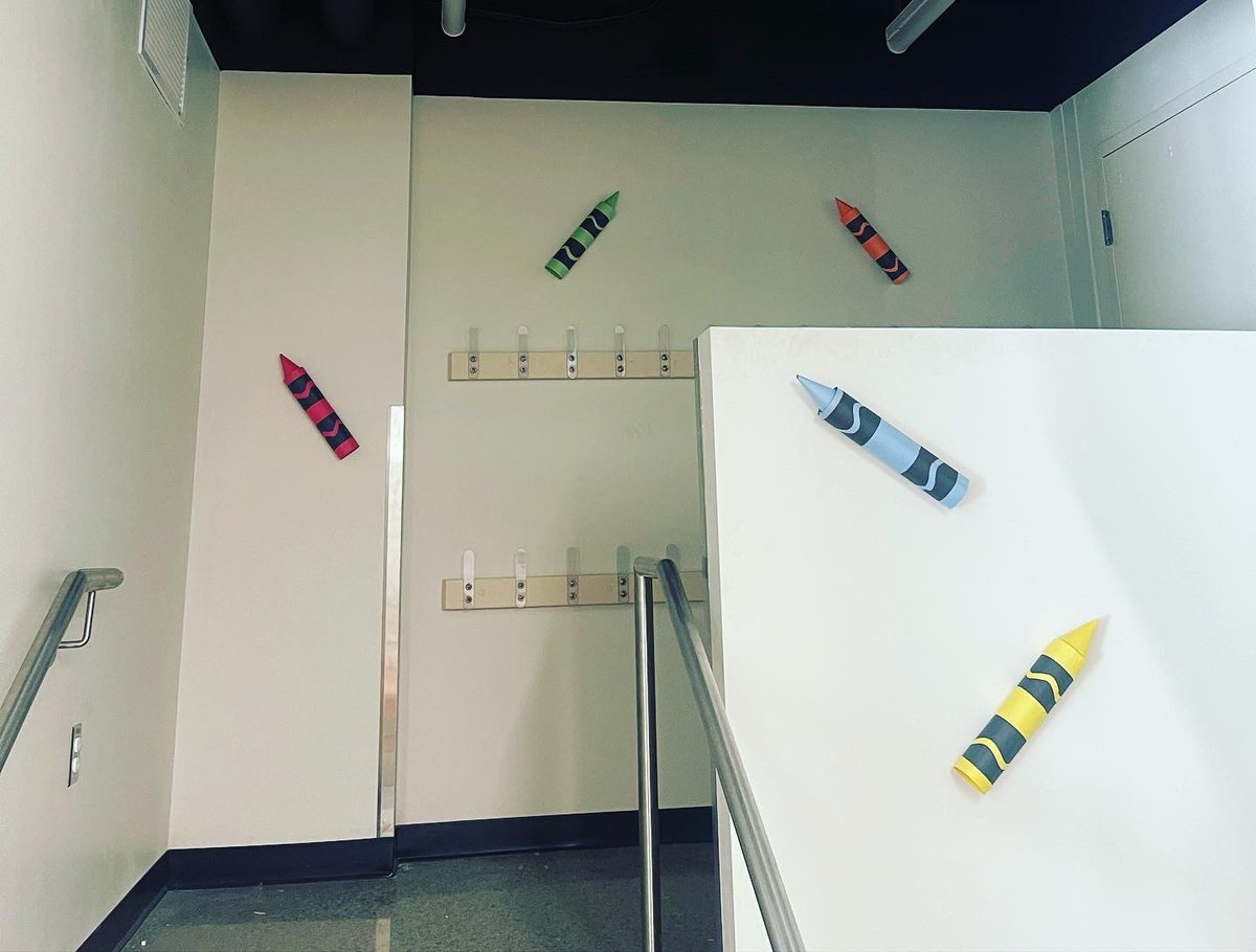 LavalandProud's tweet photo. We are loving what Ms. Trujillo has done with her Art classroom! So creative and fun! Thank you for providing our scholars with an opportunity to learn while creating! #lavalandscholars #lavalandproud #WeLavaYou #apsfinearts https://t.co/cTDVh8Q4cN