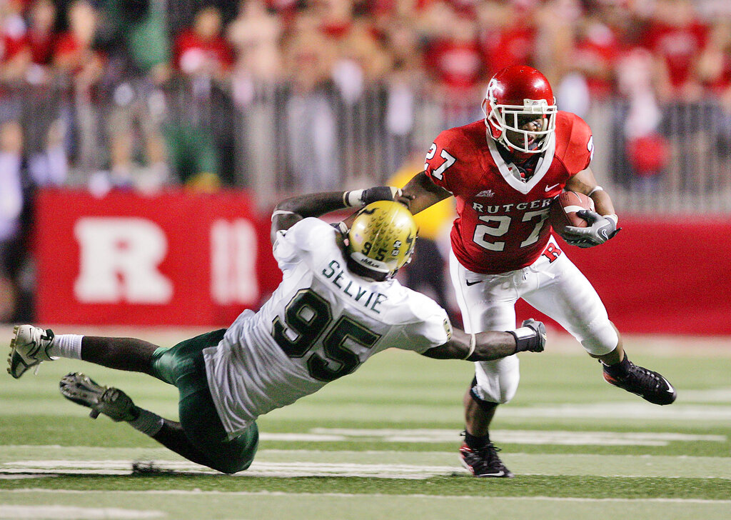 Greatest RB From Every Power Five Program 🏈
Rutgers: Ray Rice (2005-2007)
Born: Jan. 22, 1987 (New Rochelle, New York)
High School: New Rochelle High (New Rochelle, NY)
AP All-American '07
2x All-Big East '06, '07
#B1GFootball
stadiumtalk.com/s/greatest-run…