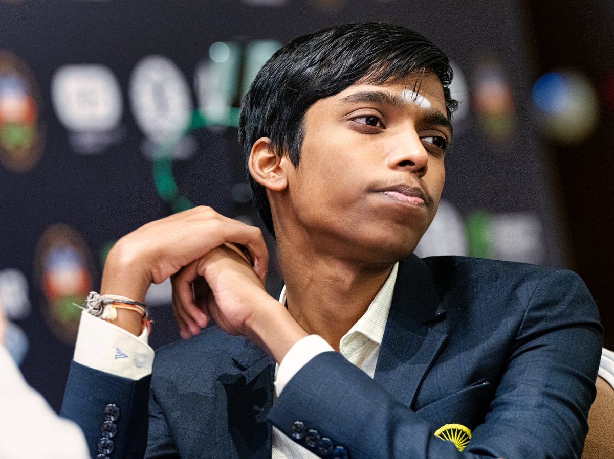 Chess.com - India has a new number one as Gukesh overtakes the legendary  Vishy Anand! 🇮🇳 The 17-year-old also climbs to 9th in the world per the live  ratings! 🤯👏