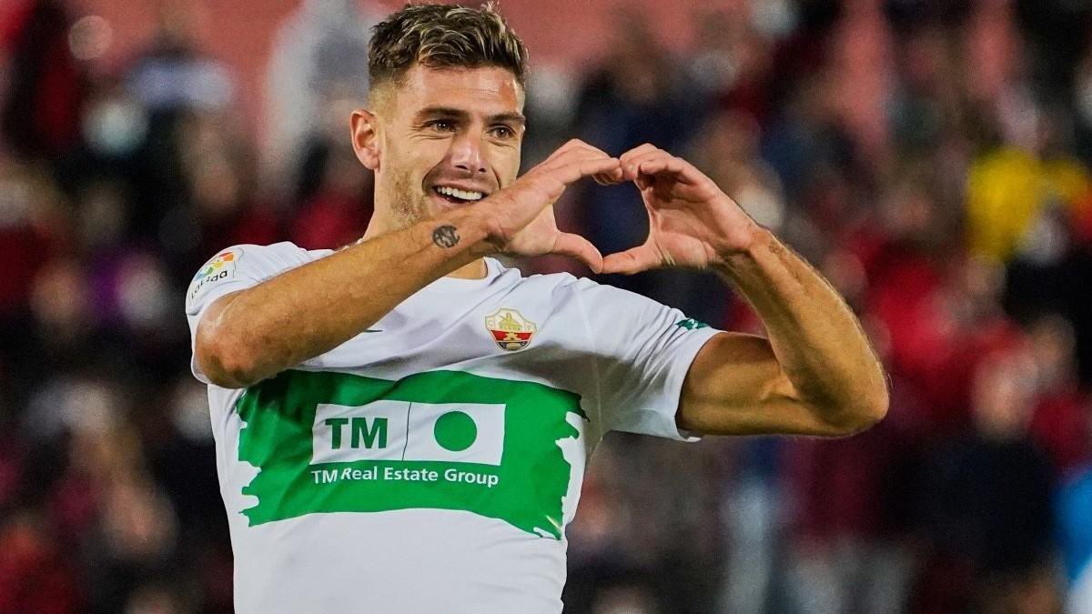 PenaltyInfo_'s tweet photo. 💥 EL OLYMPIACOS A POR LUCAS BOYE • #LucasBoye

👀 El Olympiacos está mirando muy de cerca al delantero del Elche. • #OlympiacosFC

🗣️ El conjunto griego y el Elche están negociando por el jugador y se espera que se llegue a un acuerdo. • #Elche

💰 El club español se desprendería del su goleador siempre que sea un traspaso y no cesión, una cifra de 8M€ + variables.

✍️ @pablo_arevalo_