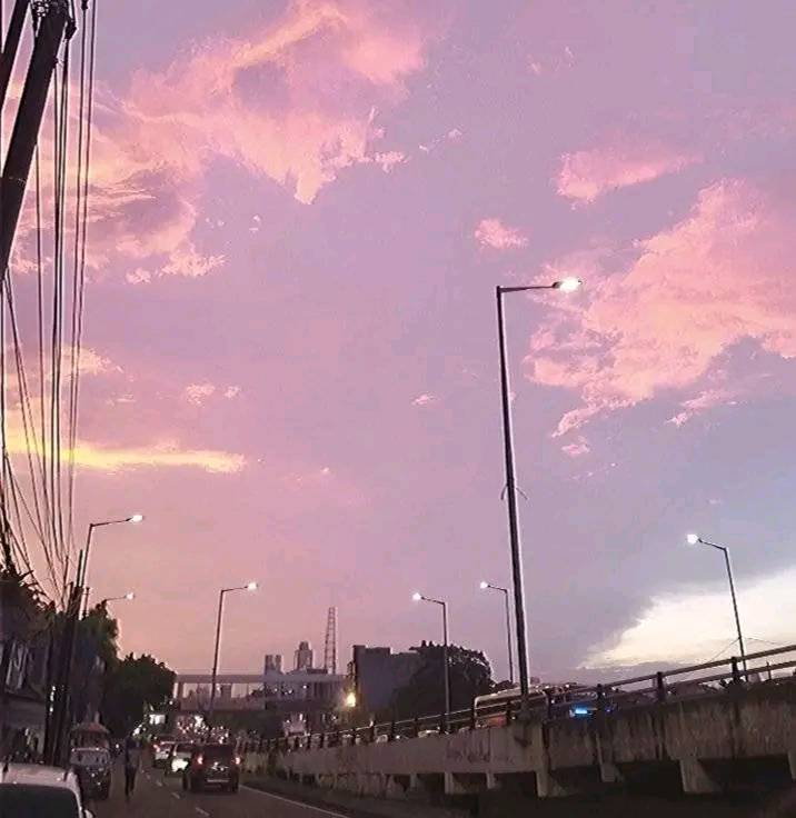 artindetails's tweet photo. pink skies https://t.co/qqVUQNzymW