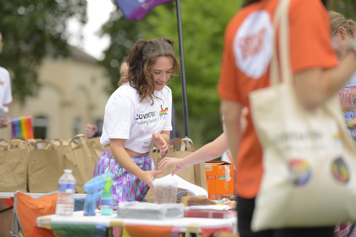 CoventryBS's tweet photo. Colleagues from our #RainbowNetwork had a fabulous day at Warwickshire Pride on Saturday alongside @centrepointuk & StBasils, celebrating with so many new & familiar faces. 🏳️🌈
Thanks to everyone who helped to make it a very special day in sunny Leamington Spa. 💙 https://t.co/am4J6WwRWU