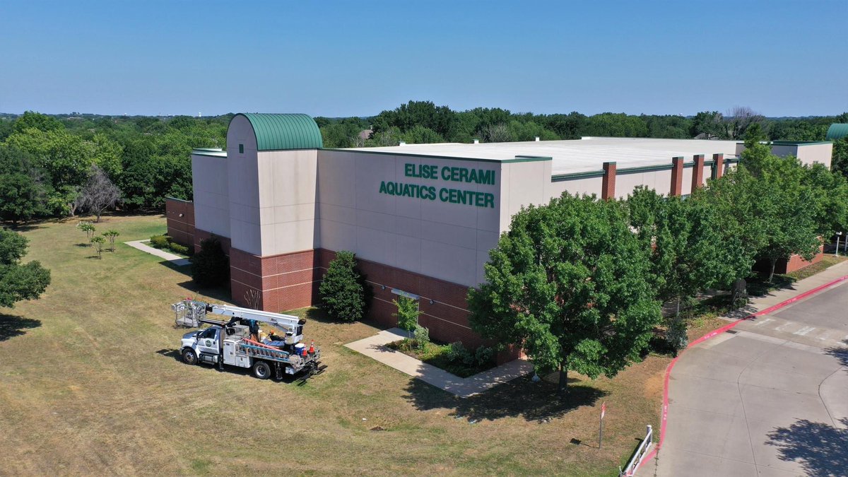 ewlannen's tweet photo. Don’t miss the dedication ceremony for the Elise Cerami Acquatic Center today at 4pm. Help us celebrate the life of Elise and her special family who cares deeply about water safety. https://t.co/pthsWEVcRH