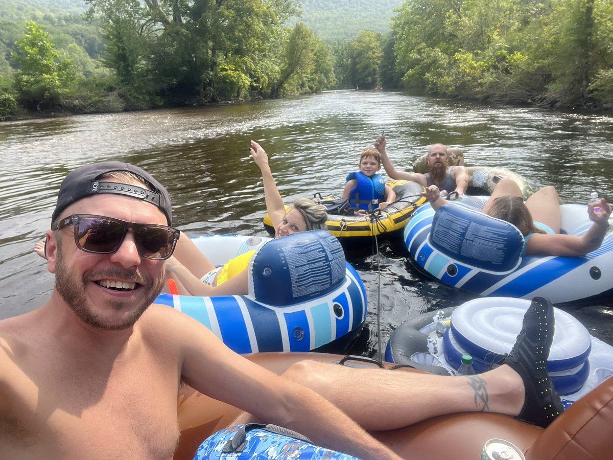 p2theslingshot's tweet photo. #Battenkill cruising with the fam ๐๐ญ https://t.co/Kd97TK9KLI