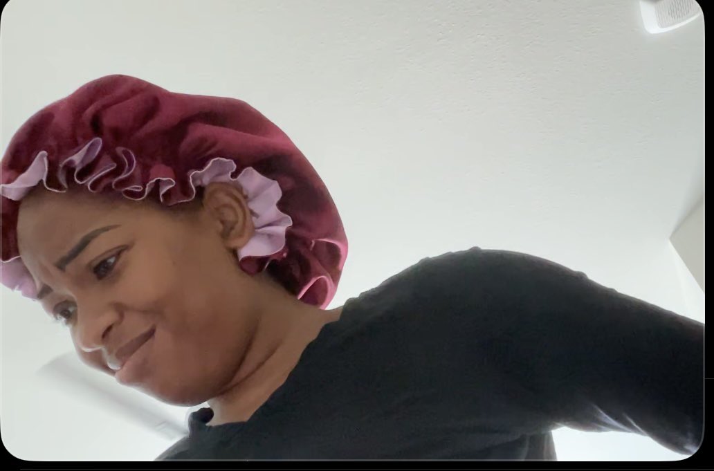 cc__nene's tweet photo. Mercy looking at the smelly paint like 😂 #BBNaijaAllStars https://t.co/fvuFPRGmKY