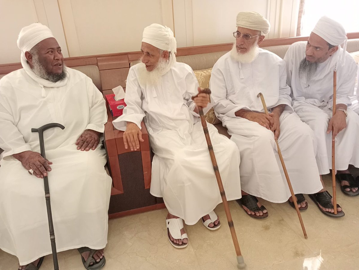 mazin19913's tweet photo. ما عرفنا وما عهدنا من الشيخ مسعود المقبالي إل�� العلم النافع وحبه لوطنه عُمان وتاريخها وعقيدتها وفكرها والذب عنها في محاضراته وكتبه، كيف لهذا الشيخ أن يعتقل؟لا أعرف أحدا من الشباب اليوم لم يستفد منه إذا استمع إليه بإنصاف وتجرد للحق،اللهم فك أسره
#الحرية_للشيخ_مسعود_المقبالي https://t.co/55EwS9Uqir