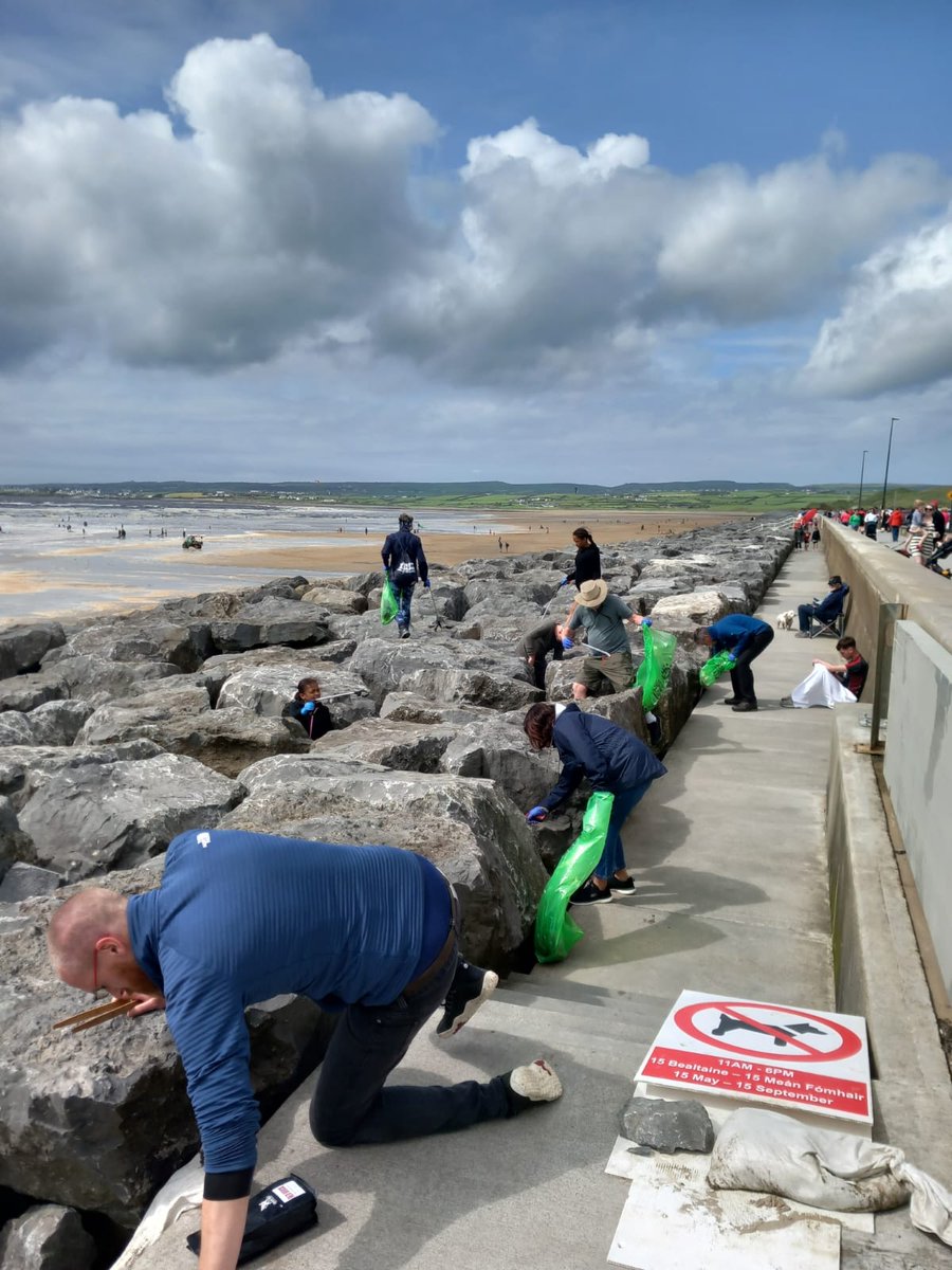 seashepherd_ie's tweet photo. 🌊Our #Volunteers Nikola, Juan and @seashepherd #Ireland want to specially thanks the support of cafes, pubs, surf schools and other local business that put the word out there and invite #clarecommunity to protect their marine #wildlife
Another win for the #environnement! https://t.co/RS0L4e2IbM