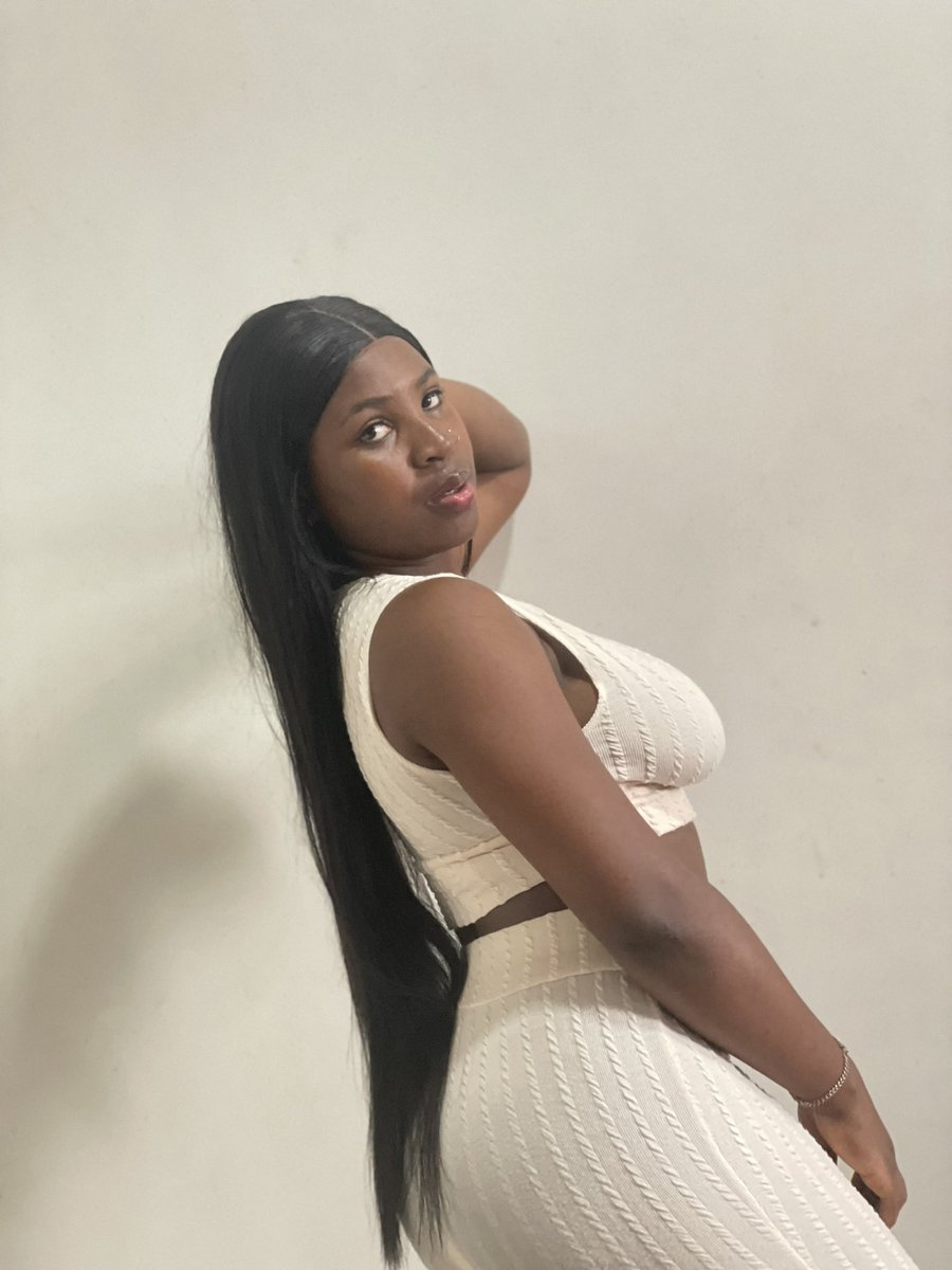 Init_kouture's tweet image. I need to wear long hair more🤭🤭