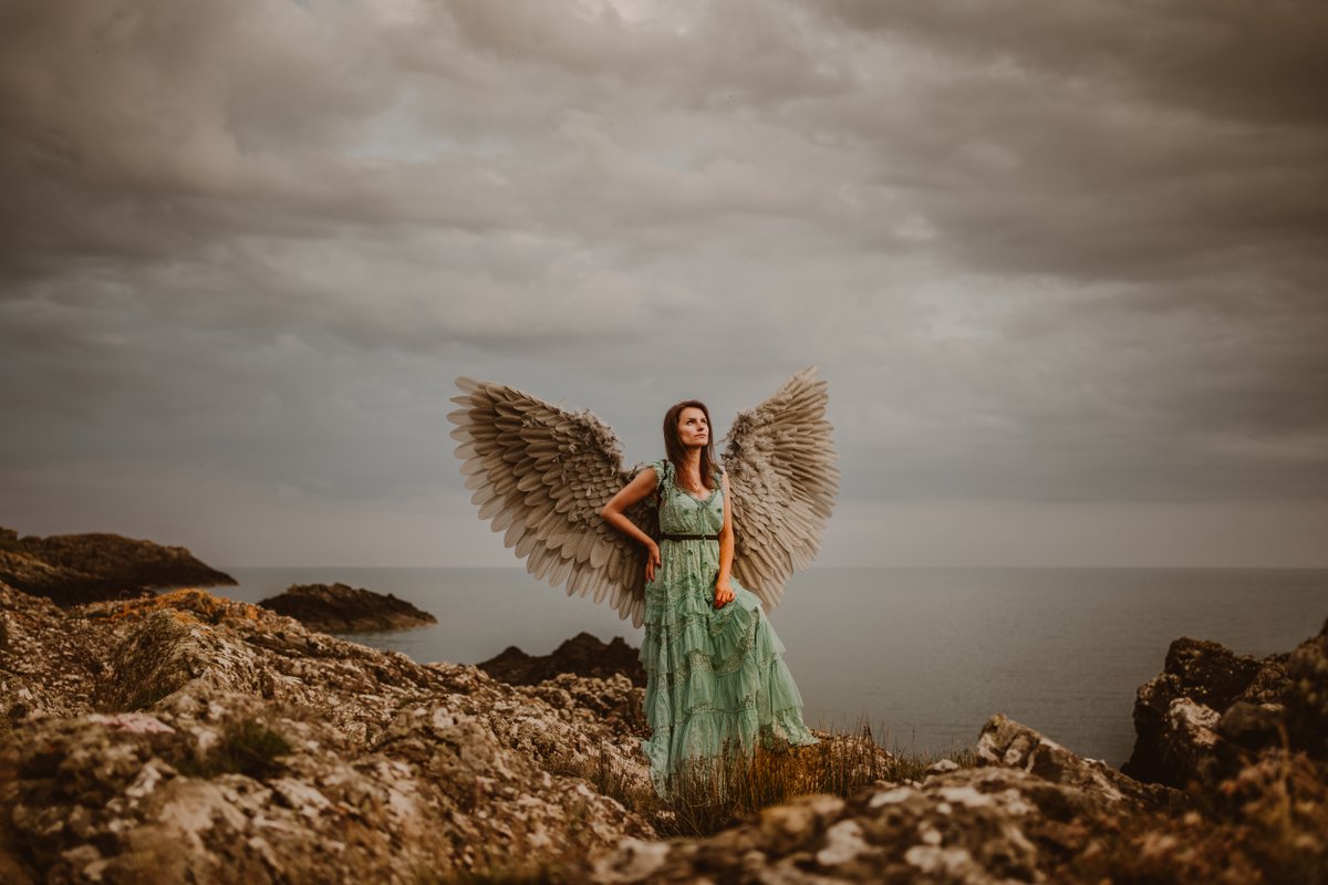 DunskeyE's tweet photo. Dunskey gives you wings!

We think we are the only venue in the world who will freely let you have all the dress up kits to make all those fairytale fantasies come true.

#dunskeyestate #dunskeymagic #scottishweddingvenue #privatevenue #privateevents #destinationwedding https://t.co/3nnidGiQkS