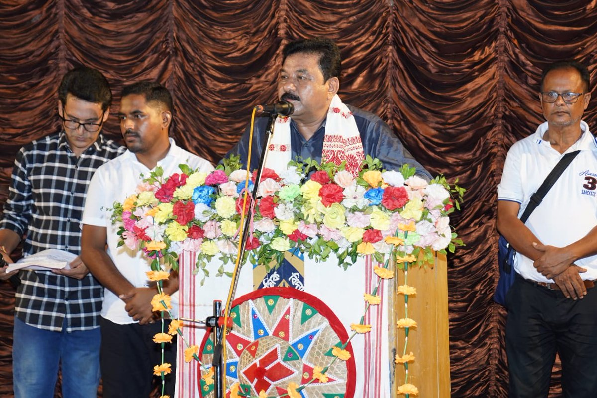 RanjeetkrDass's tweet photo. Pathsala is the Birth place of Theatre! 🎭

The "Rajmukut Theatre" has reached its 8th year of existence. And, I am highly delighted to inaugurate the Theatre Program at Pathshala today.

Good wishes to the Producer Shri Manas Kalita, Actors, Artists & everyone behind the scenes.

I humbly urge the people of Assam to help in taking this cultural platform to a new level through a mass movement.