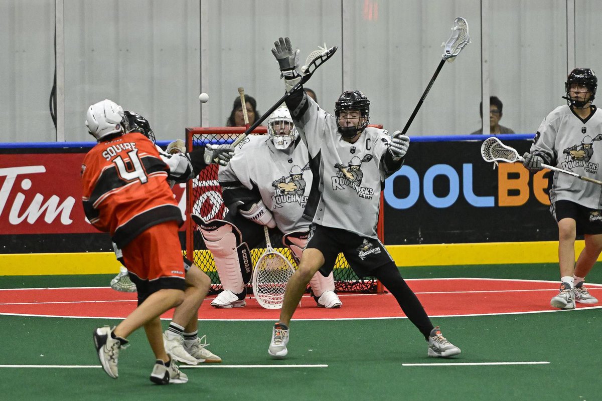 CliffMccaig's tweet photo. Fun weekend at the 2023 Jr. NLL Tournament. The U17 final between @RocKnighthawks and @TorontoRockLax was junior level quality! #JrNLL https://t.co/ByPXiCvTw1