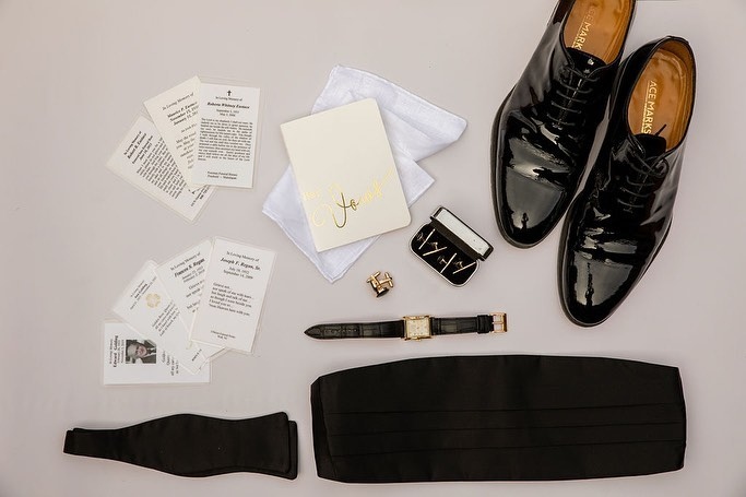 Four generations of Italian craftsmanship means we know a thing or two about how to create the perfect pair of dress shoes for your most special celebrations 🙌⁠
⁠
Photo by <a href="/markreganjr/">Mark Regan</a>⁠
.⁠
.⁠
.⁠
#AceMarksShoes #StyleAceMarks #mensfootwear #dressshoes #menwithstyle
