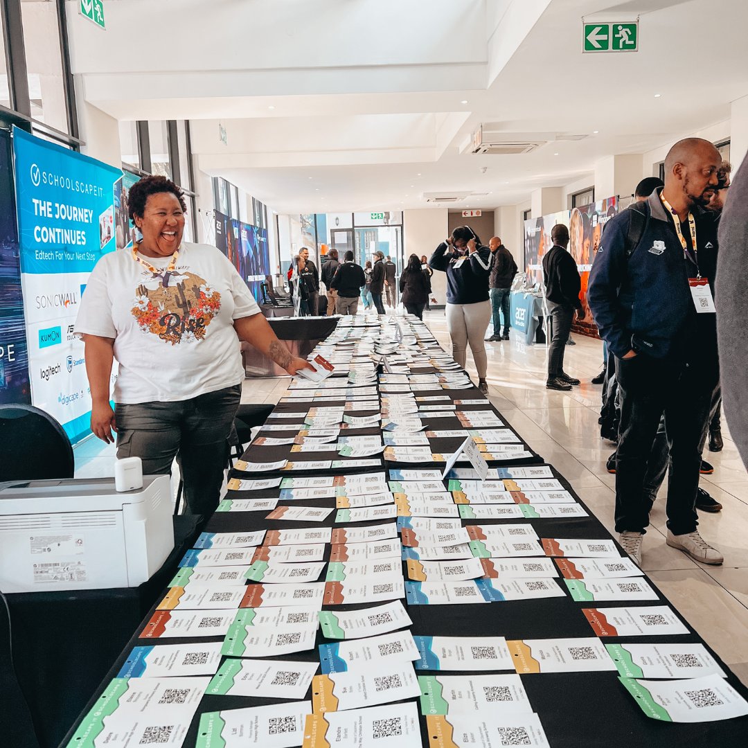 SchoolscapeLive's tweet image. Some highlights from Schoolscape IT in Johannesburg ✨

There&apos;s still time to lock in your spot for the KZN event this week!👇

📲 Sign up at schoolscape.co.za/event/it/ #SchoolscapeIT #EdTechPhotos