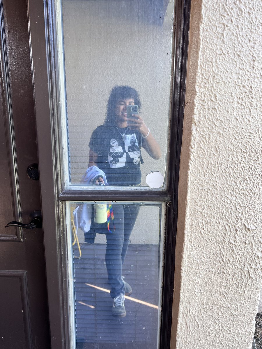 SlyCoopaa's tweet photo. baby’s first day on campus at usf 🐂 https://t.co/gr4SXhbSp5