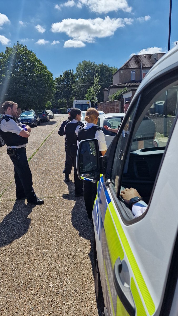Brimsdown SNT (@mpsbrimsdown) on Twitter photo Space for 2 please...we carried out a drugs warrant this afternoon in Burncroft Avenue. This warrant was based on gathering intel and patrols in the area. 2 x arrested for Class A possession & items seized to help with the investigation 👮🏻♂️
<a href="/MPSEnfield/">Enfield MPS</a> Space for 2 please...we carried out a drugs warrant this afternoon in Burncroft Avenue. This warrant was based on gathering intel and patrols in the area. 2 x arrested for Class A possession & items seized to help with the investigation 👮🏻♂️
<a href="/MPSEnfield/">Enfield MPS</a>