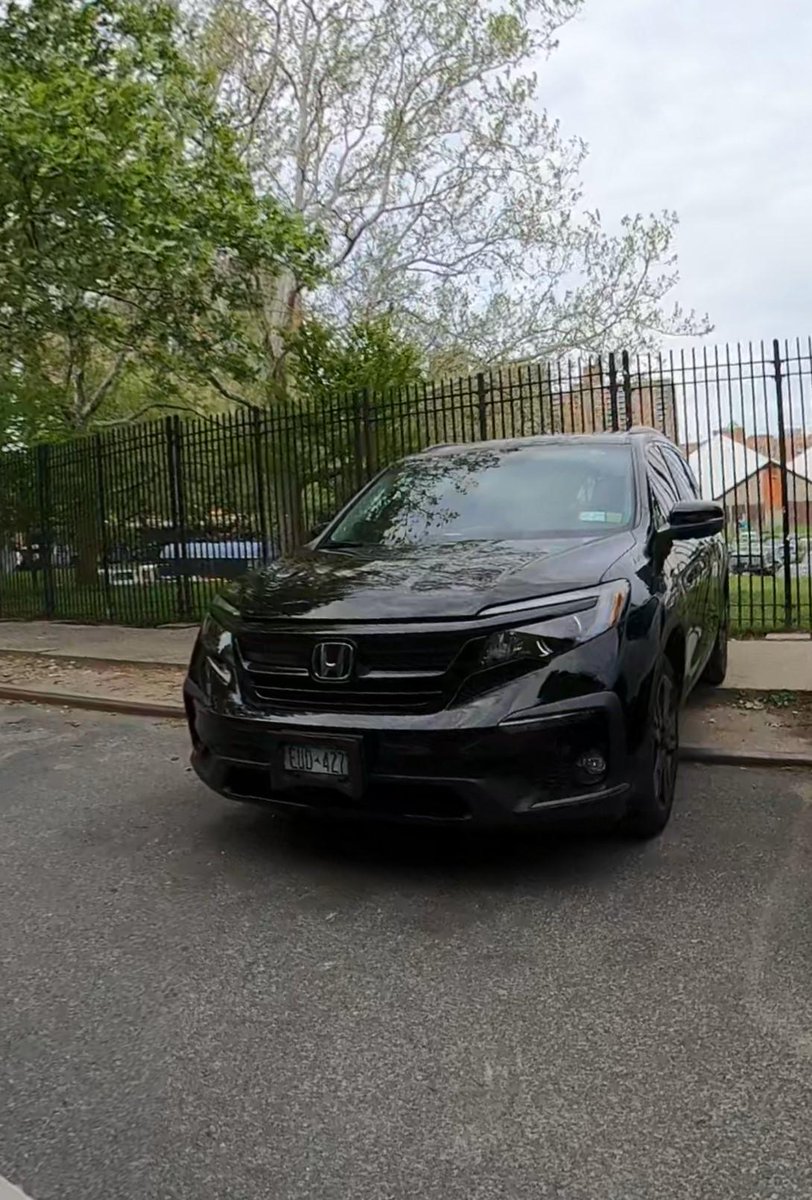 NYPD Parks On Our Sidewalks tweet media
