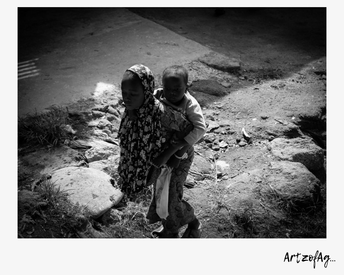 ManLikeGamson's tweet photo. In this world, we are all connected. We all have a responsibility to look out for one another, to support each other, and to be there when we are needed. Let's remember that we are all brothers and sisters on this journey.
©️Alex Gamaliel
📸 Sony A7rIII 28MM
📍Jos 🇳🇬 
🗓️August https://t.co/JNDhxpRKcj