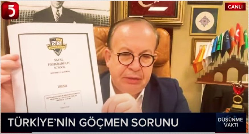 ⚠️(E) Tümamiral Cihat Yaycı:

"ABD'nin doktrinleri Naval Postgraduate School isimli okulda oluşturulur. Bu okulda doktrin haline getirilmiş bir tez: 'Göçler ulus devletleri yıkmak için bir silah olarak nasıl kullanılır?' 

Bu doktrine göre bir devlet göç akınlarıyla 7 basamakta
