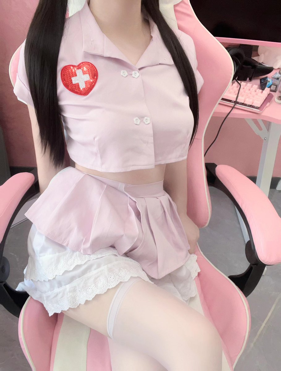 Marrainday's tweet photo. 我不想当一只狗，能有人给我转个520让我今天开心下吗 https://t.co/pCfsQ5fPK0
