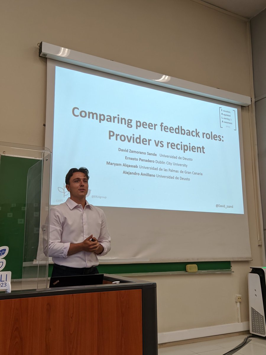 Pinedo_Leire's tweet photo. Peer feedback is not just about one role (recipient or provider)! 🗨️💬
@David_zsand at @JURE2023 compared both roles, and found that the roles predicted the FB implemented and trust 📝 https://t.co/q5eBzoWPX7