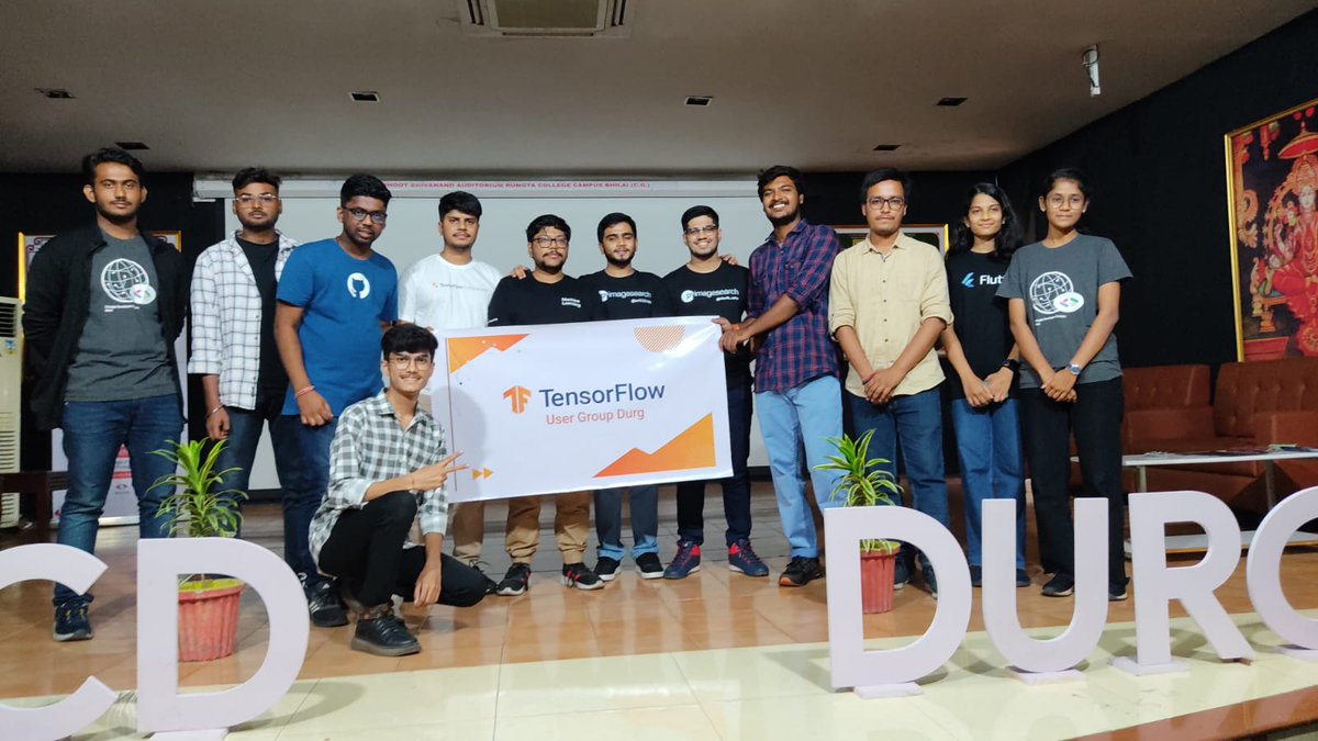 toukirkhan_'s tweet photo. And then, the event was concluded with announcing the winners of the activities, closing notes and some group photos! The event went so smoothly because of this team you see in here!❤️

9/n https://t.co/CcocpiLShW