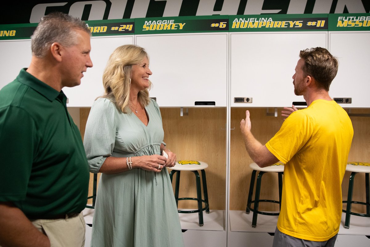 New School Year >>> New Locker Room Design 🤩

Thank you to Brad and Anita Oplotnik for their generous financial gift and continued support of MSSU women's basketball. Anita is a 1988 graduate and member of the MSSU Athletics Hall of Fame as a women's basketball alumna.