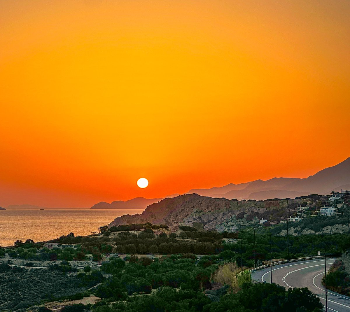 sysiudphoto's tweet photo. I miss Crete. I need another holidays. https://t.co/2QFi3Ltkm0