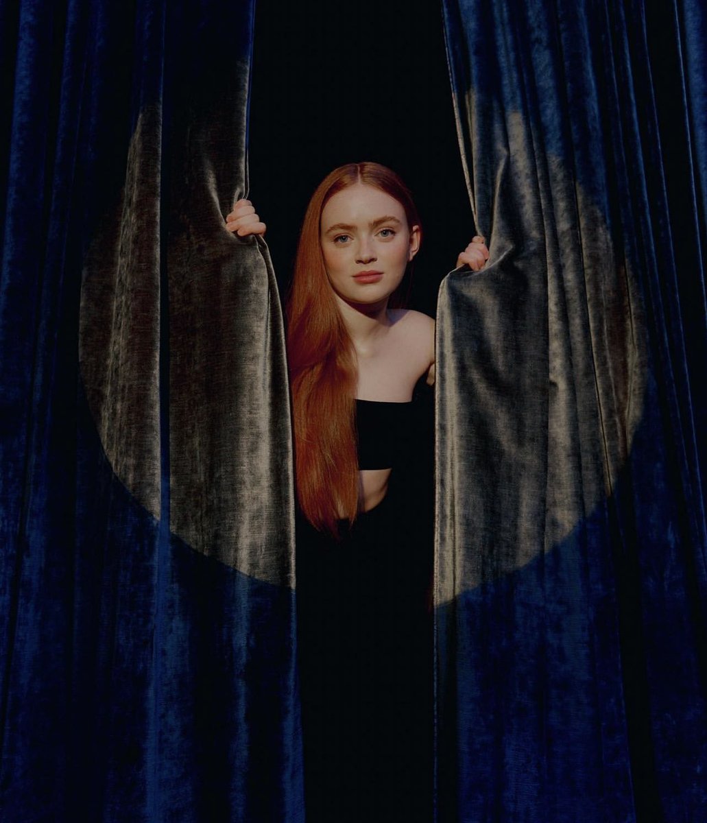 sadie sink posts tweet media