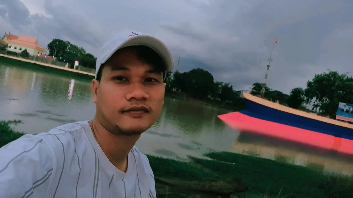 SophetraToeb's tweet photo. មិនចង់គិតច្រើនទៀតទេ ! ជួយៗយកតែបុណ្យទៅ ញុមចិញ្ចឹមខ្លួនឯងលេងរស់ហើយ ! https://t.co/DSACjbXfXC