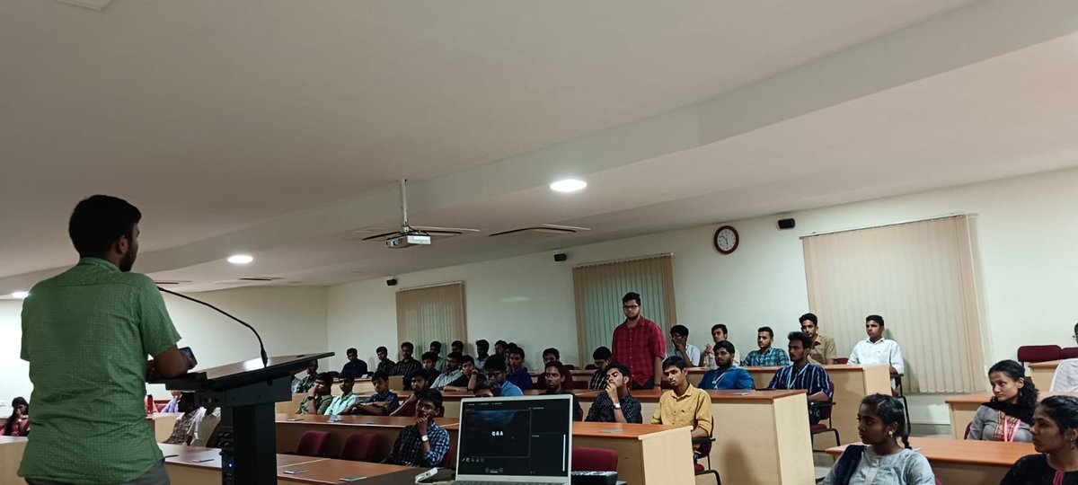 web3sastra's tweet photo. Orientation done! 🎉 Highlights from Web3 Club's event: 🚀 Explored Web3's potential to shape the internet landscape. 🔗 Spotlighted partnerships, and future plans. Audience engagement added excitement. 🎓 Thanks to amazing members for driving success!  #Web3ClubSastra #Sastratbi https://t.co/zuUn38XWzl