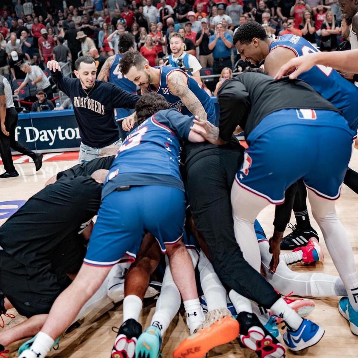 Vinny Vetrone™ tweet media