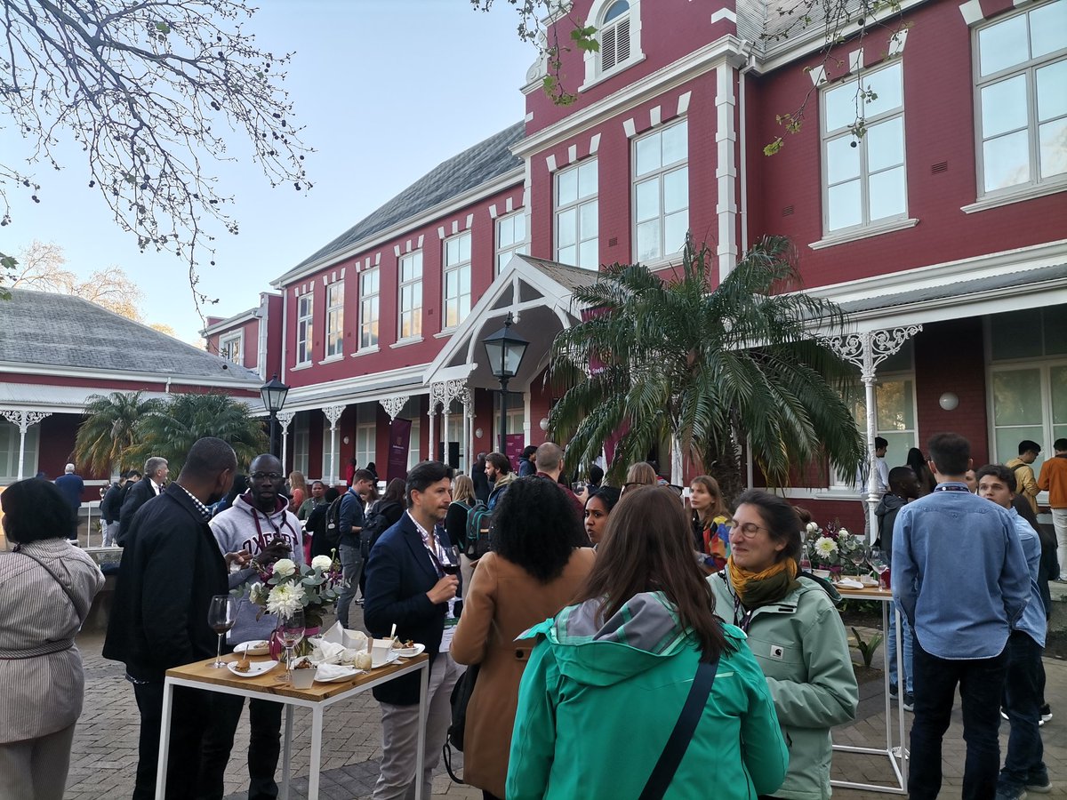 armel_001's tweet image. Yesterday during the kick-off of the #VEME2023. Participants and lecturer&apos;s from &amp;gt; 60 countries in the world.  #VirusEvolution #Bioinformatics #CERFIG #MolecularEpidemiology